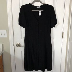 GAP NWT black short sleeve button front sundress